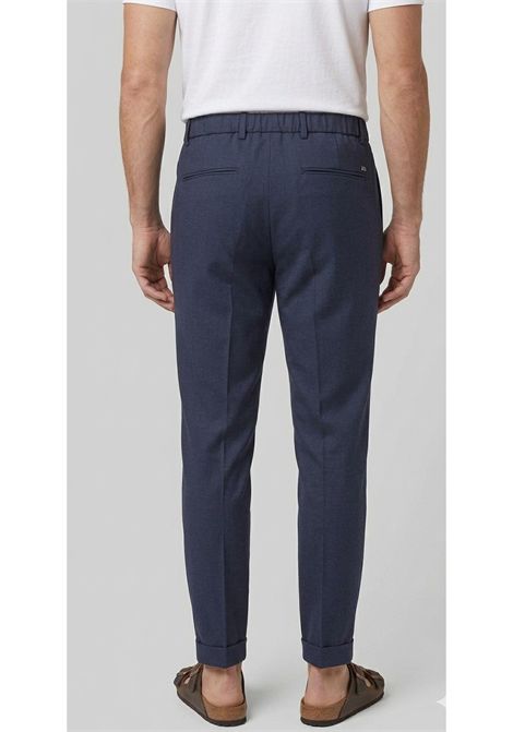 Pantaloni Chino con Pinces e Risvolto OUTFIT | Pantaloni | OUPL0004 PL02047000